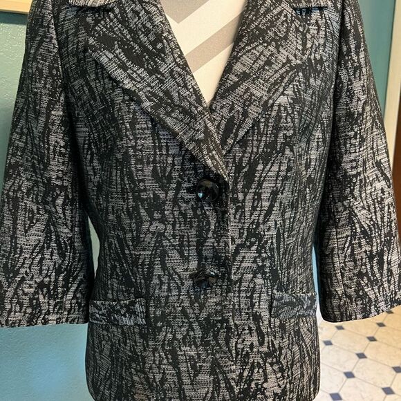 Vintage Classiques Entier Atelier Black and Silver 3/4 length sleeve Blazer - Picture 8 of 8